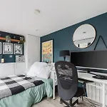 Beautiful Flat With A Garden House