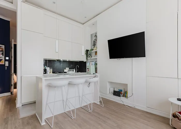 Beautiful Flat With A Garden House