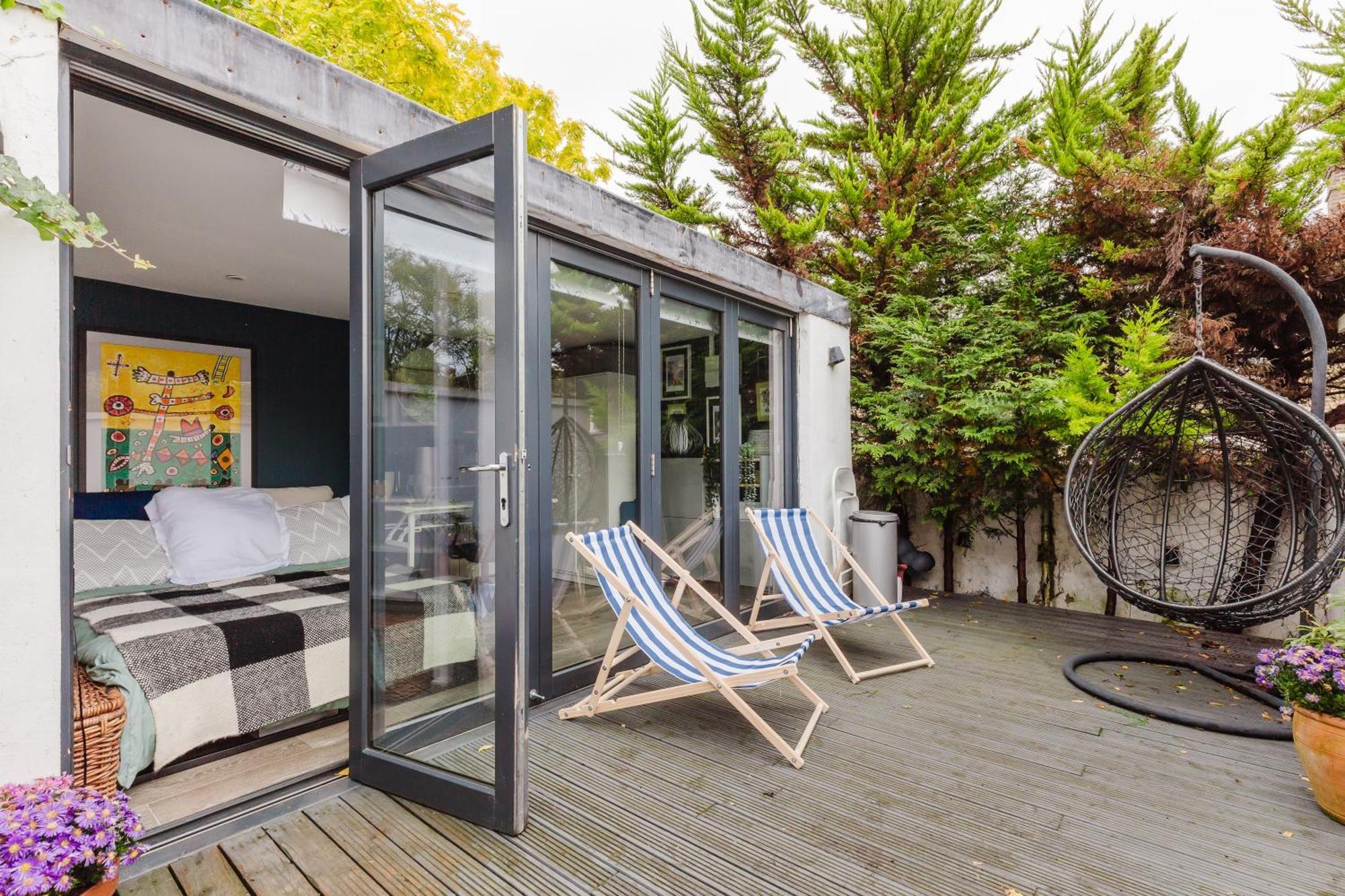 Beautiful Flat With A Garden House * Londra